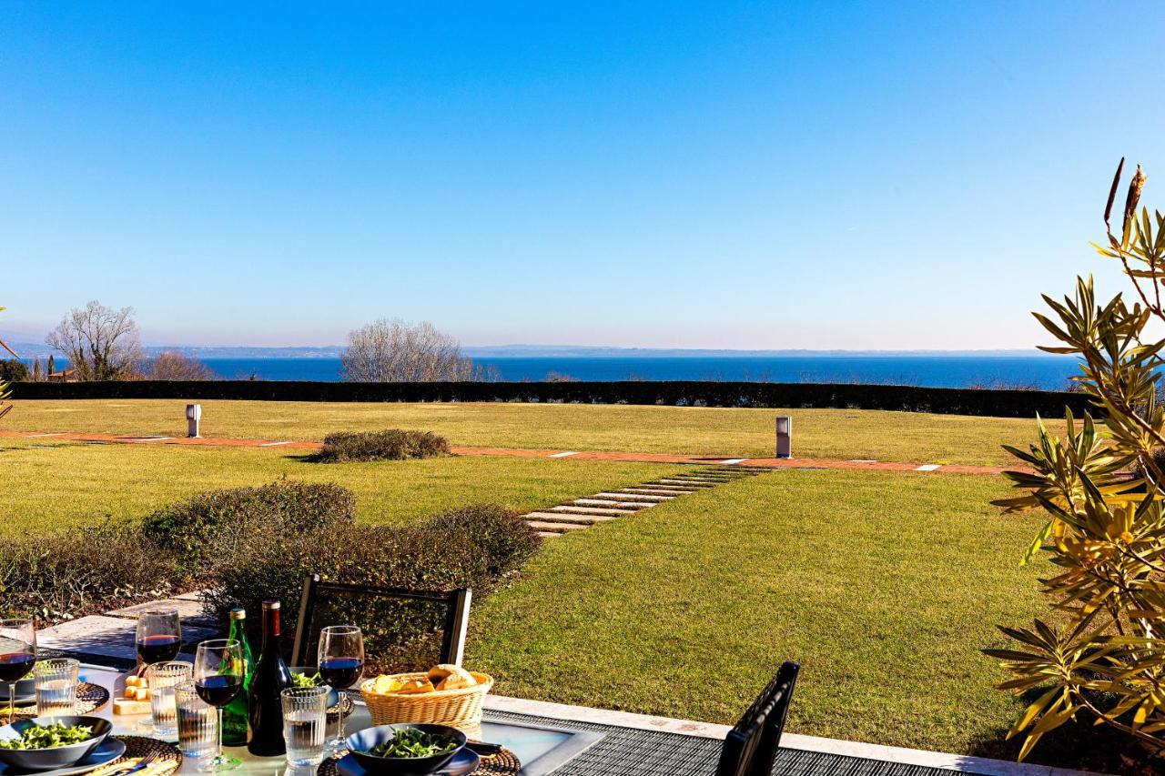 Montecolo Resort By Wonderful Italy Manerba del Garda Exterior photo