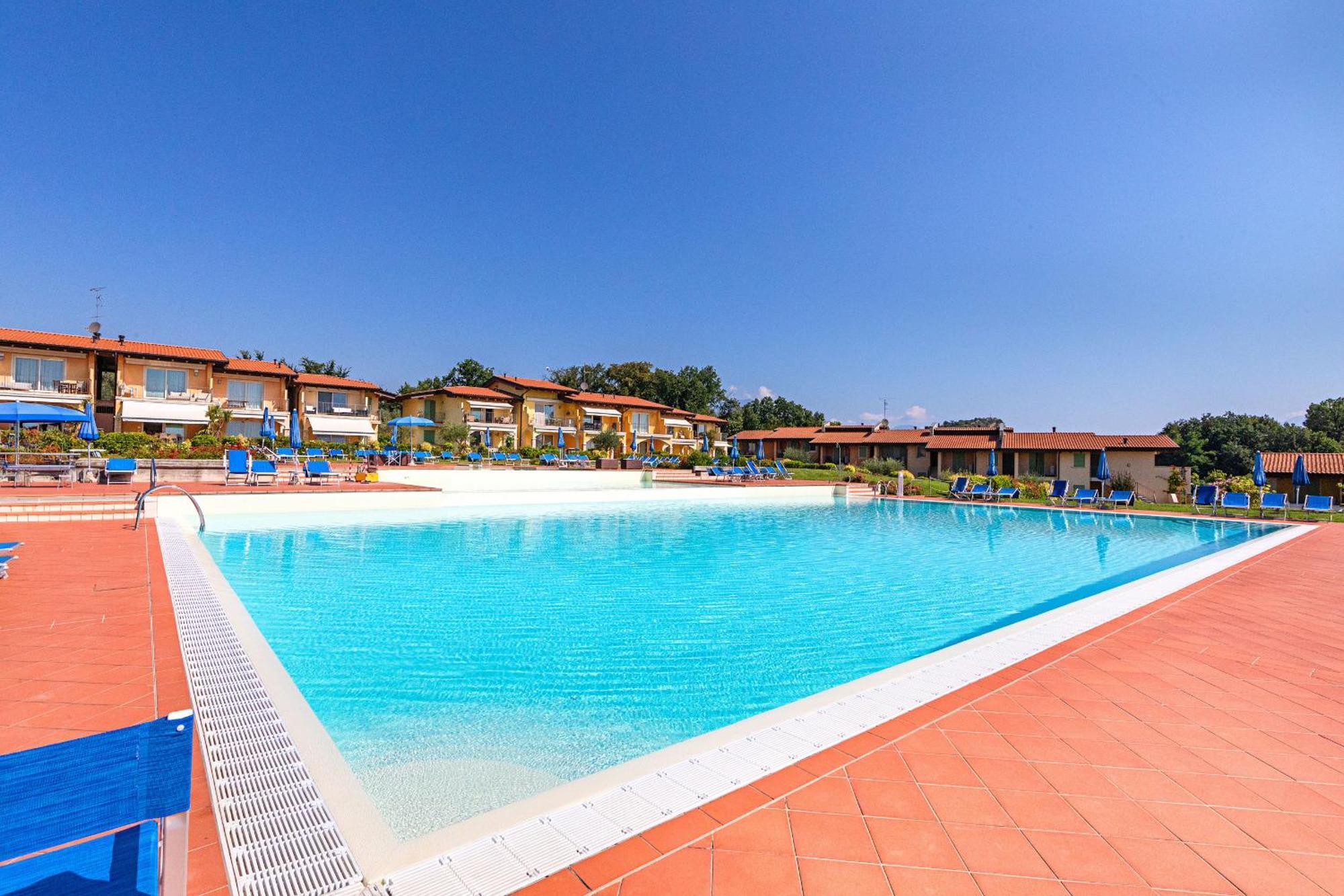 Montecolo Resort By Wonderful Italy Manerba del Garda Exterior photo